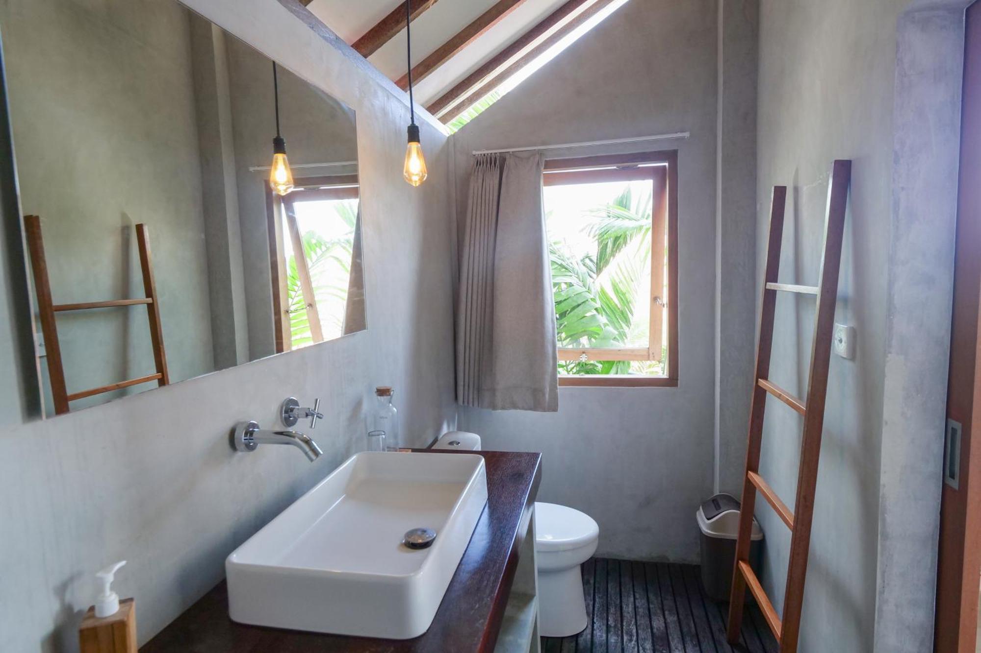 Готель 007 Surfhouse Bali Унґасан Екстер'єр фото